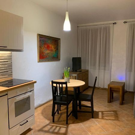Old Studio Apartment Vilnius Ngoại thất bức ảnh