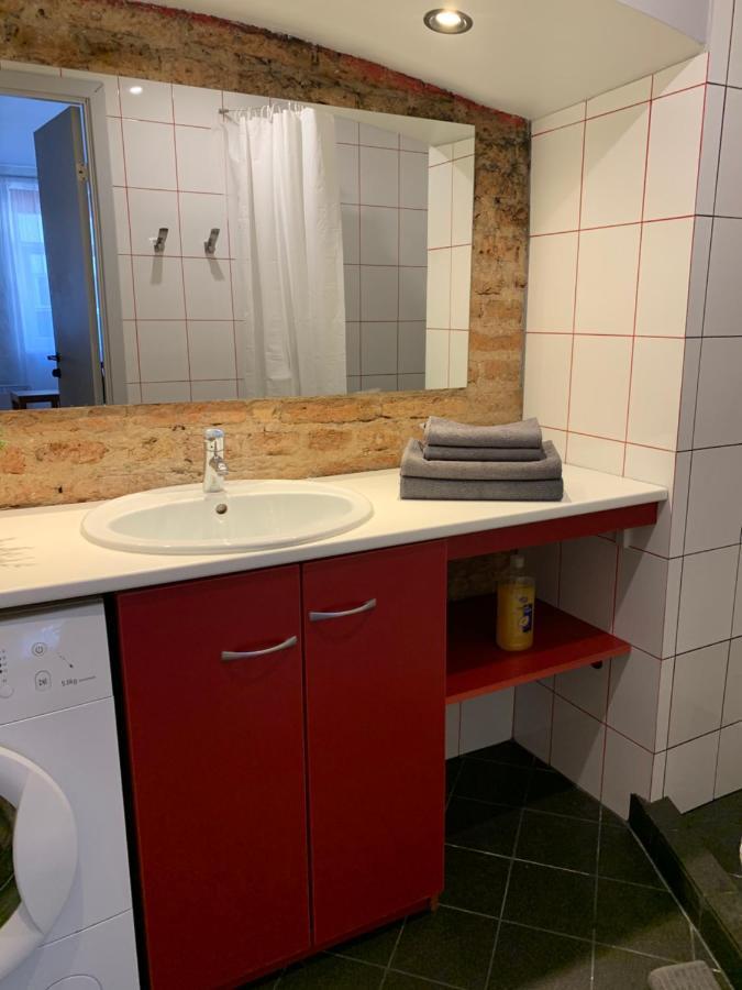 Old Studio Apartment Vilnius Ngoại thất bức ảnh